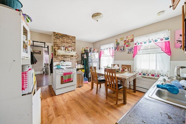 94 Sheridan St, Lynn, MA 01902