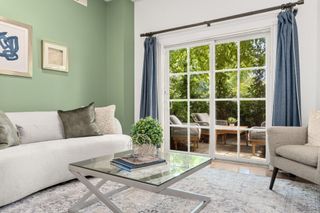 61 Bolton St 102, Cambridge, MA 02140