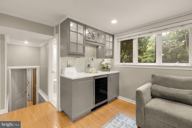 5910 GREENTREE RD, Bethesda, MD 20817