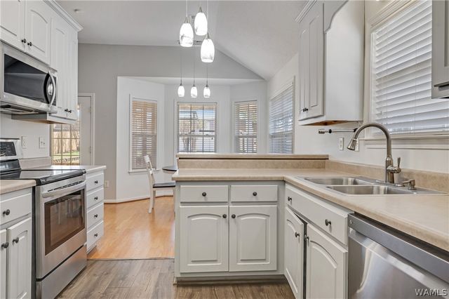 2413 Stardust, Tuscaloosa, AL 35405