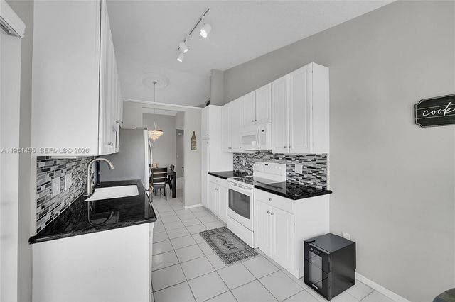 17317 Boca Club Blvd 7, Boca Raton, FL 33487