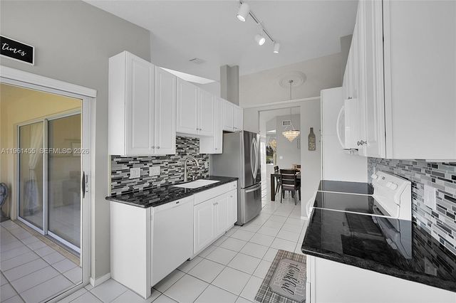 17317 Boca Club Blvd 7, Boca Raton, FL 33487