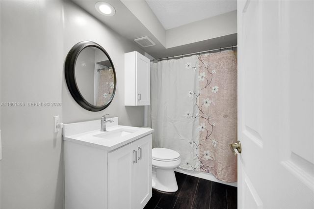 17317 Boca Club Blvd 7, Boca Raton, FL 33487