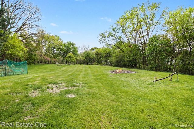 103 Stockbridge Street, Gregory, MI 48137