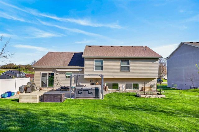 905 Ellie Rae Drive, Lodi, WI 53555