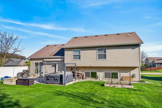 905 Ellie Rae Drive, Lodi, WI 53555