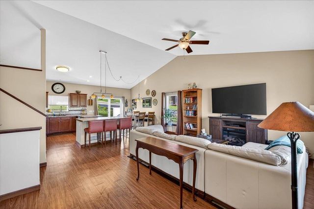 905 Ellie Rae Drive, Lodi, WI 53555