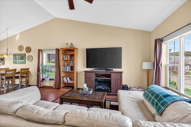 905 Ellie Rae Drive, Lodi, WI 53555