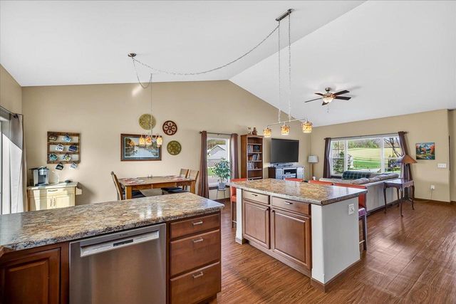 905 Ellie Rae Drive, Lodi, WI 53555
