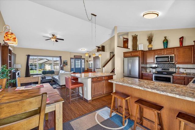 905 Ellie Rae Drive, Lodi, WI 53555