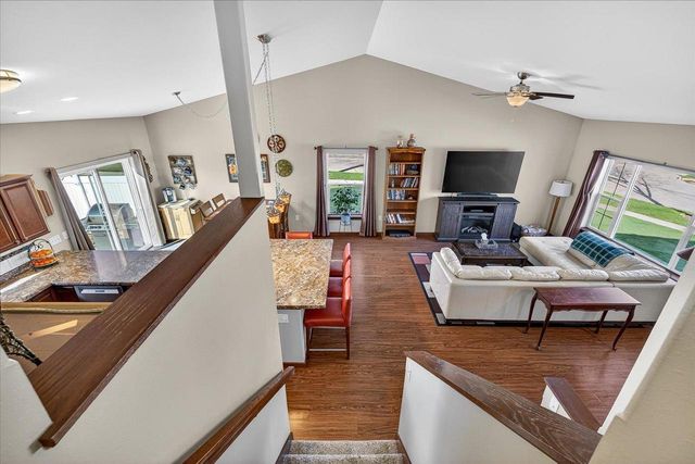 905 Ellie Rae Drive, Lodi, WI 53555