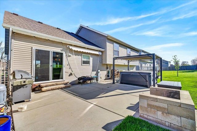 905 Ellie Rae Drive, Lodi, WI 53555