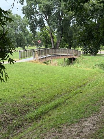 510 Braz Street, Bonham, TX 75418
