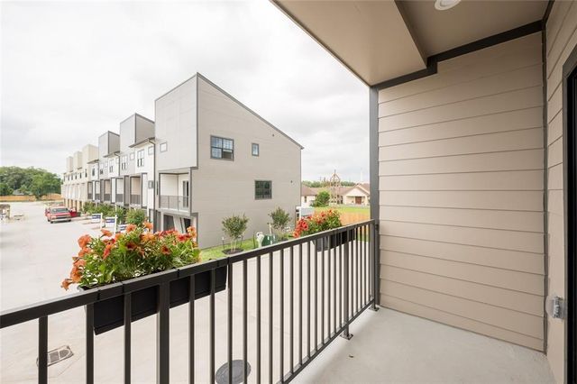 4406 W Hoa Sen Circle, Houston, TX 77072