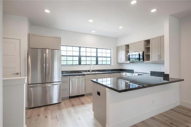 4406 W Hoa Sen Circle, Houston, TX 77072