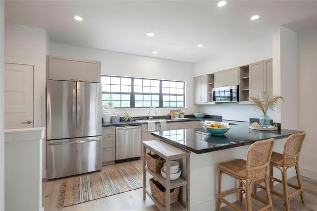 4406 W Hoa Sen Circle, Houston, TX 77072