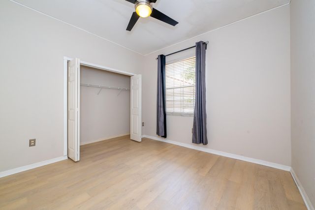 2590 E Aragon Boulevard 2, Sunrise, FL 33313