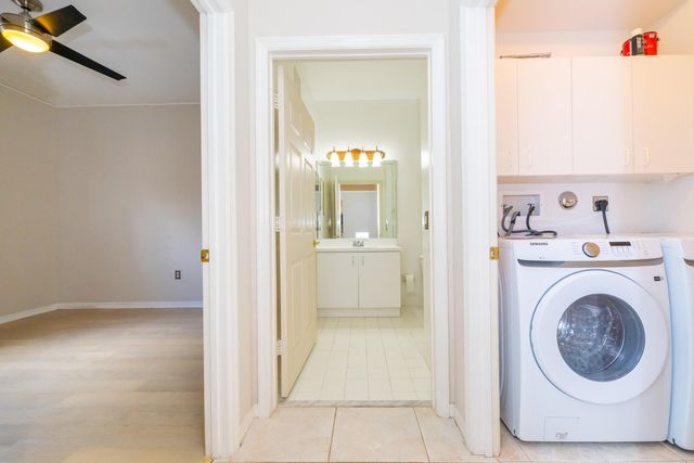 2590 E Aragon Boulevard 2, Sunrise, FL 33313