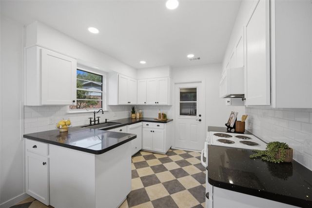 5403 Village Way CT, Austin, TX 78745