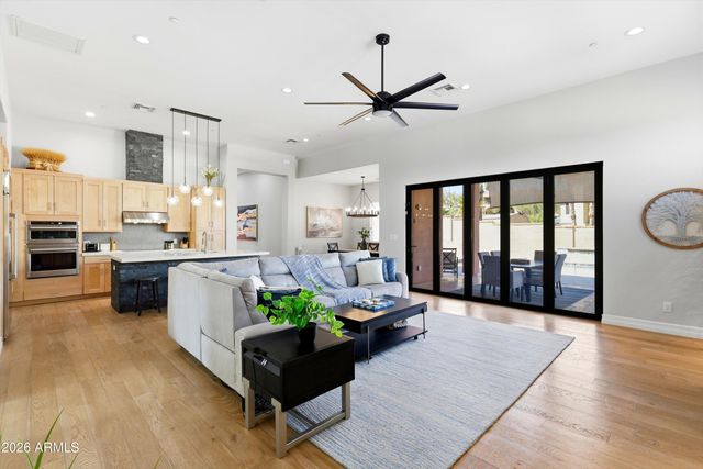 10228 N NICKLAUS Drive, Fountain Hills, AZ 85268