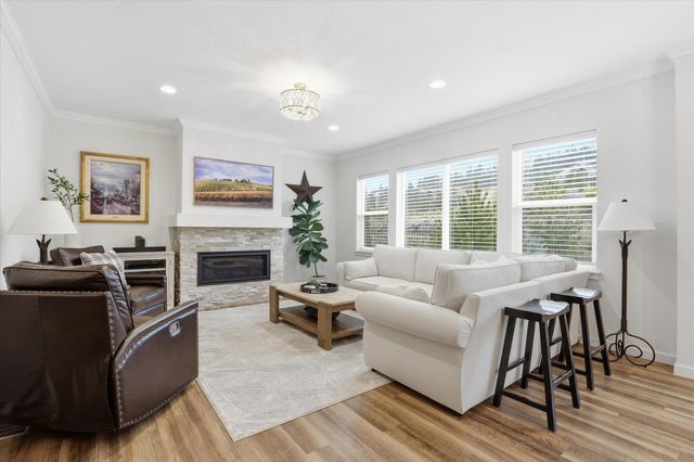 252 S Legacy Ridge Dr, Liberty Lake, WA 99019