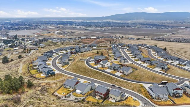 252 S Legacy Ridge Dr, Liberty Lake, WA 99019