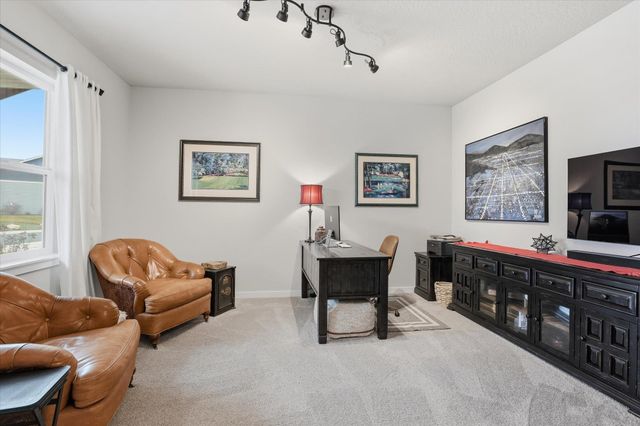 252 S Legacy Ridge Dr, Liberty Lake, WA 99019