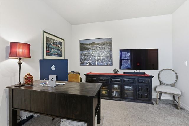 252 S Legacy Ridge Dr, Liberty Lake, WA 99019