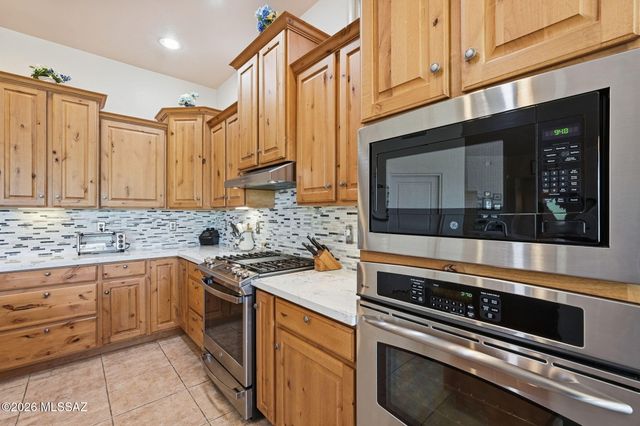 5680 W Triangle X Place, Tucson, AZ 85713