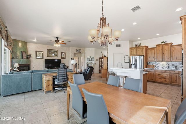 5680 W Triangle X Place, Tucson, AZ 85713