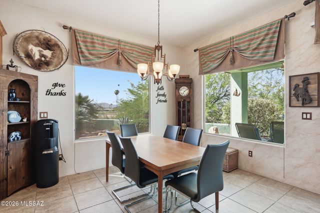 5680 W Triangle X Place, Tucson, AZ 85713