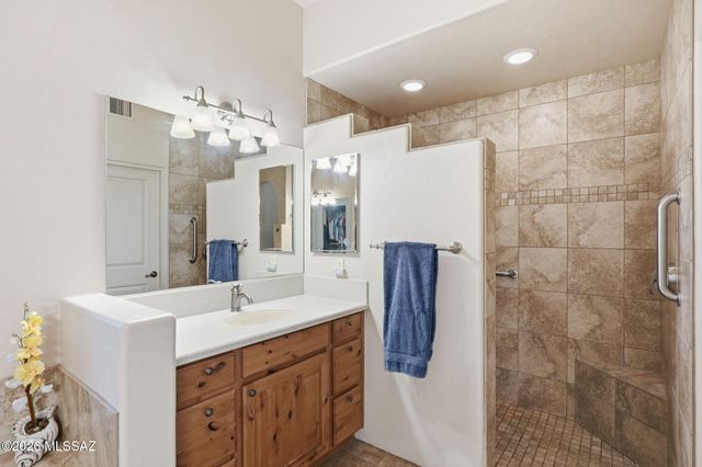 5680 W Triangle X Place, Tucson, AZ 85713