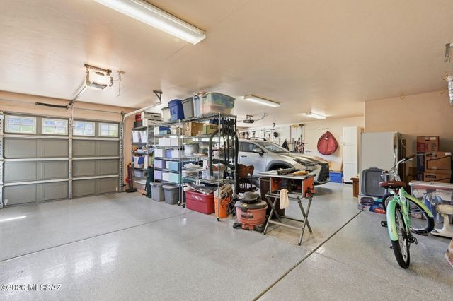 5680 W Triangle X Place, Tucson, AZ 85713