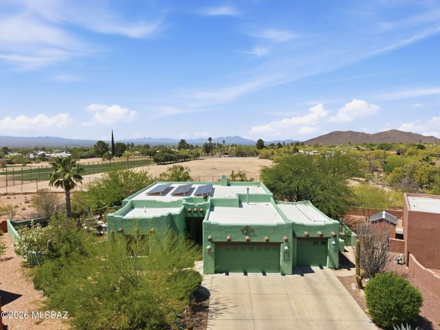 5680 W Triangle X Place, Tucson, AZ 85713