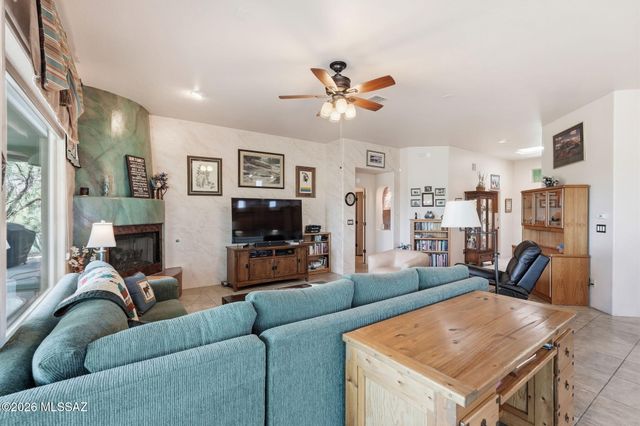 5680 W Triangle X Place, Tucson, AZ 85713