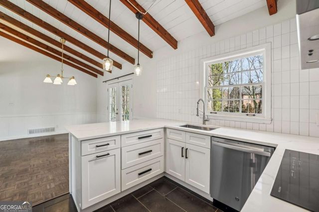 6555 Williamson Drive, Atlanta, GA 30328