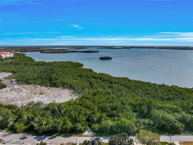 2031 Sheffield AVE, Marco Island, FL 34145