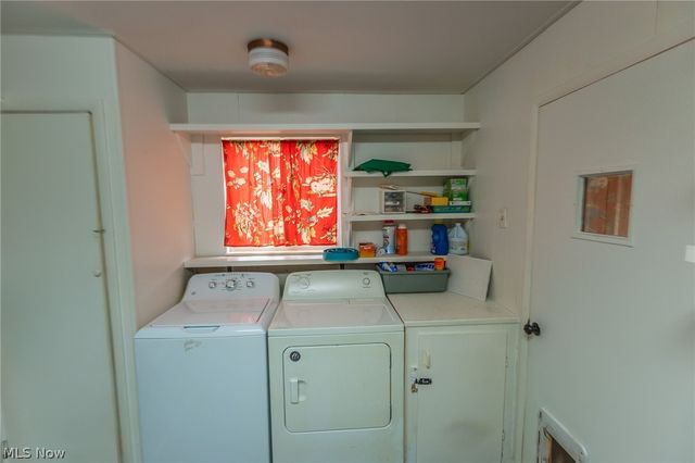 107 37th Street, Vienna, WV 26105