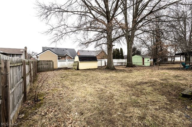 107 37th Street, Vienna, WV 26105