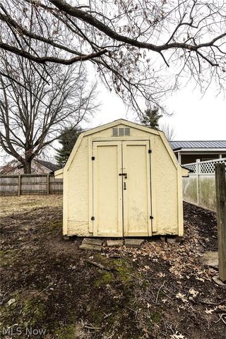 107 37th Street, Vienna, WV 26105