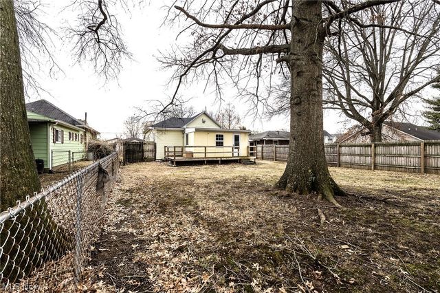 107 37th Street, Vienna, WV 26105