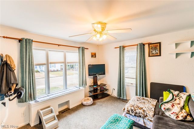 107 37th Street, Vienna, WV 26105