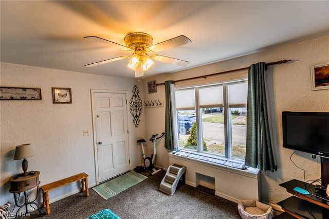 107 37th Street, Vienna, WV 26105