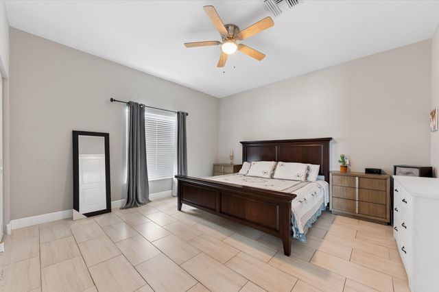 525 NW 12th Avenue, Boynton Beach, FL 33435