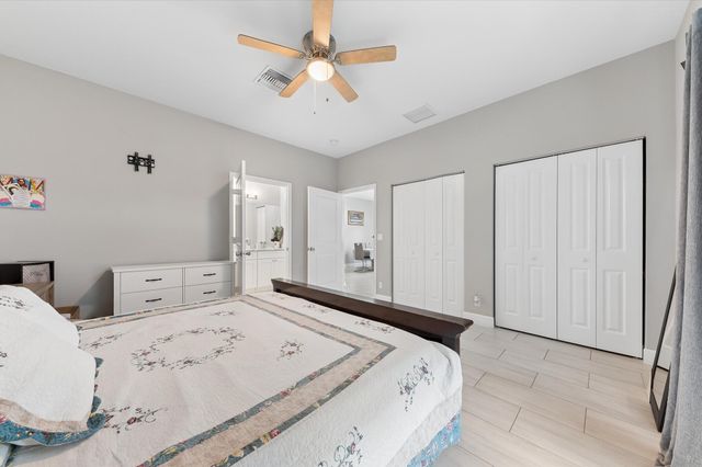 525 NW 12th Avenue, Boynton Beach, FL 33435