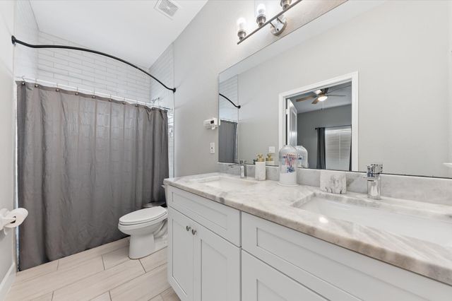 525 NW 12th Avenue, Boynton Beach, FL 33435