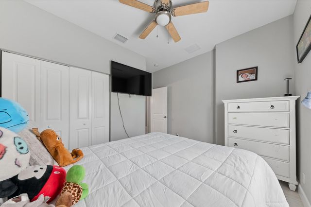 525 NW 12th Avenue, Boynton Beach, FL 33435