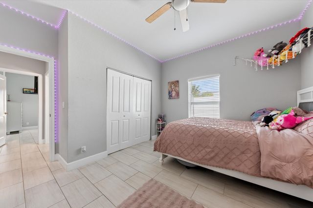 525 NW 12th Avenue, Boynton Beach, FL 33435