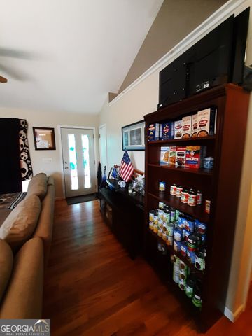 518 Eden Circle, Cleveland, GA 30528