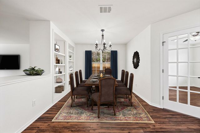 521 Boone Valley DR, Round Rock, TX 78664